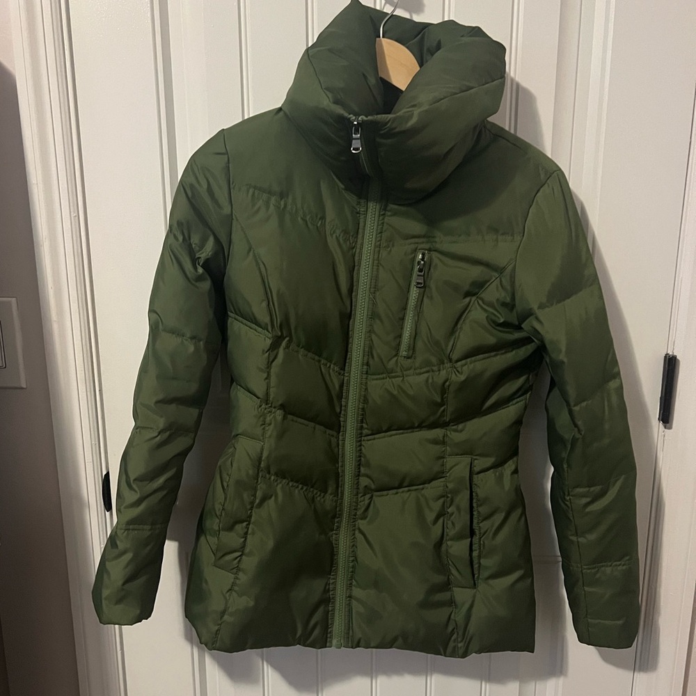 Andrew Marc- Marc New York high collared puffer jacket. Size XS. Great condition